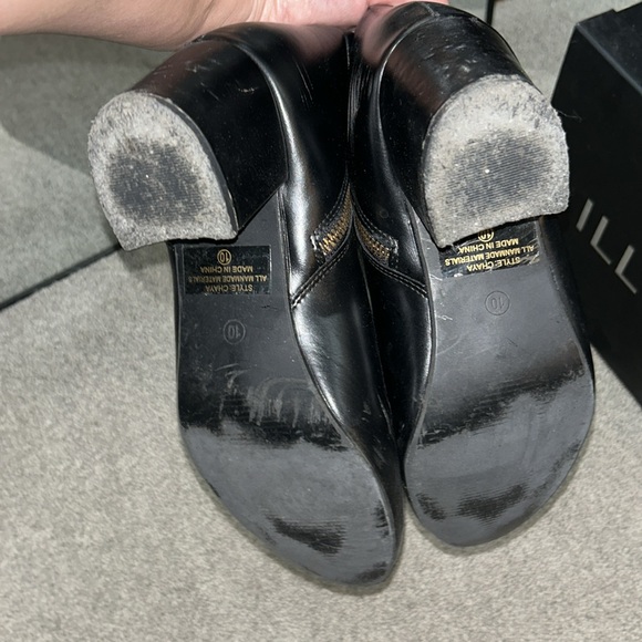 Illude - Black Ankle Booties - women’s 10 - Picture 4 of 6
